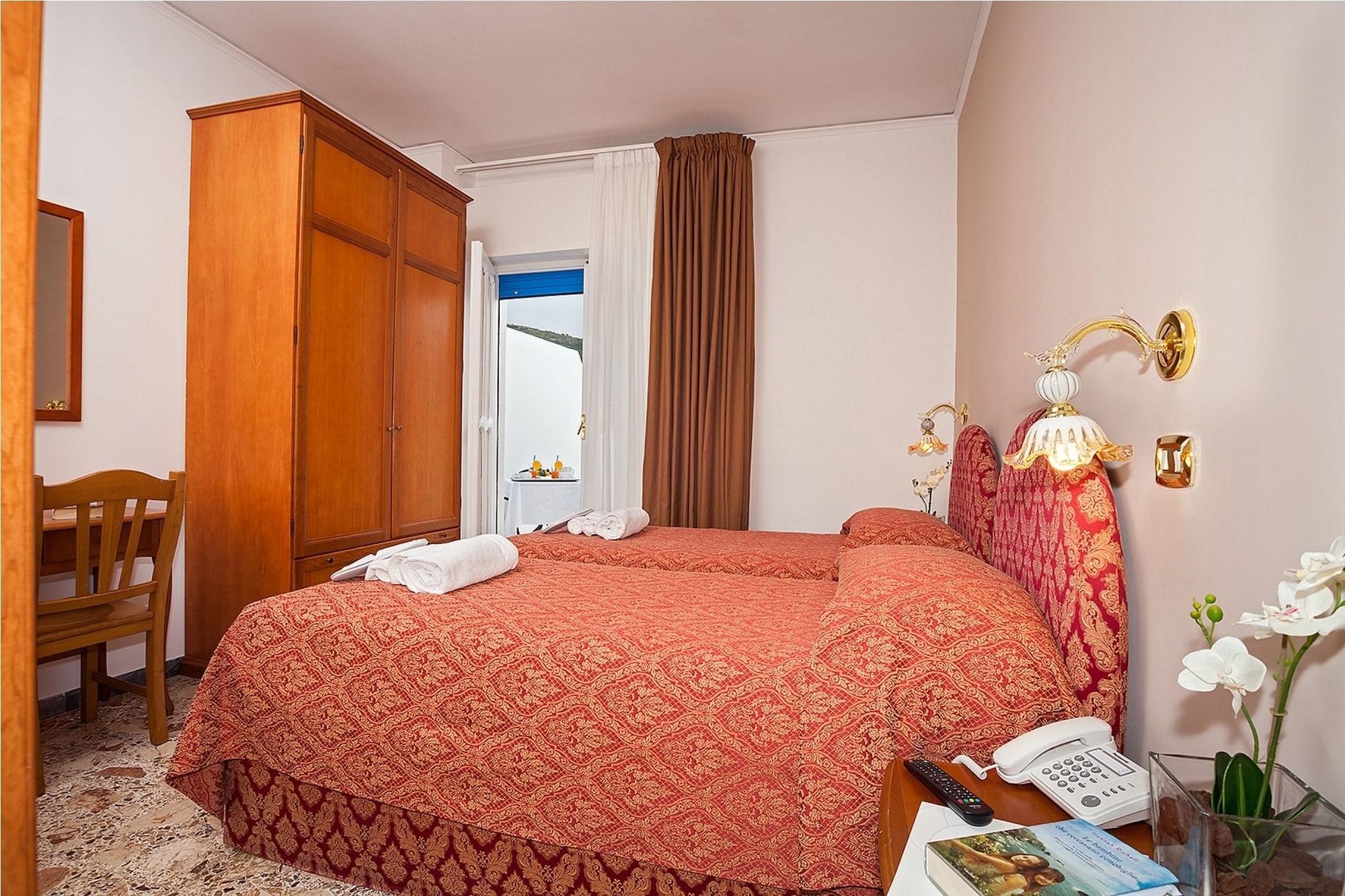 Hotel Caruso マッサ・ルブレンセ エクステリア 写真